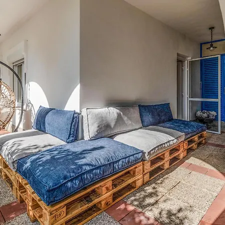 3 Bedroom Amazing In Ferienhaus *