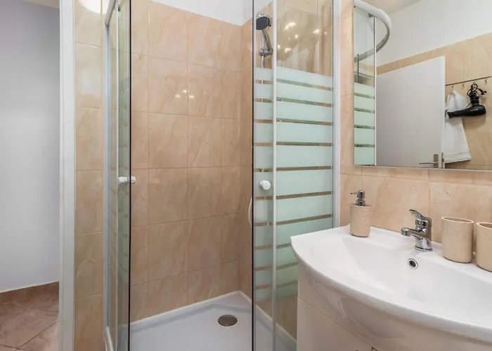 3 Bedroom Amazing In Kraljevica