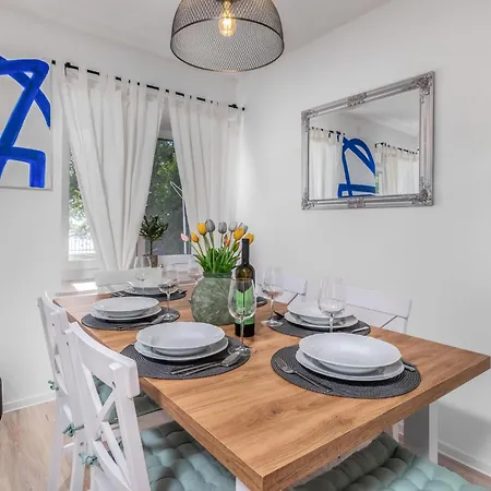 3 Bedroom Amazing In Kraljevica