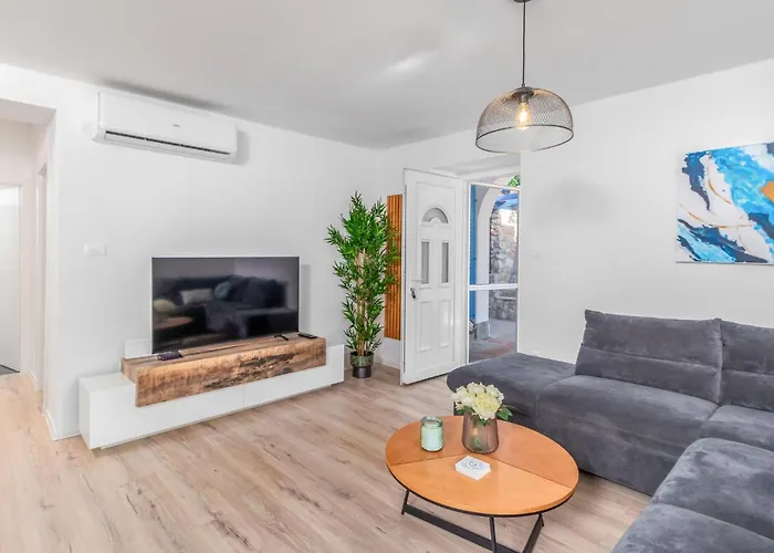3 Bedroom Amazing In Casa de Férias *